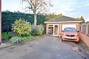 Photo 32- click for photo gallery